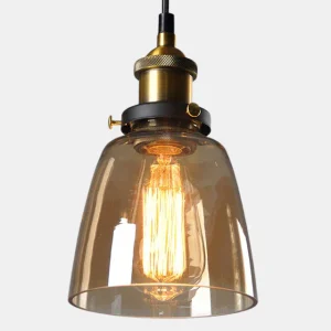 Antieke Hanglamp van Helder Glas met Gouden Basis en Vintage Stijl voor Moderne Interieurs