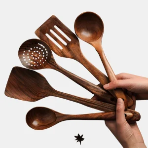 Keukengerei Set van Natuurlijk Hout – Duurzaam, Hittebestendig en Elegant