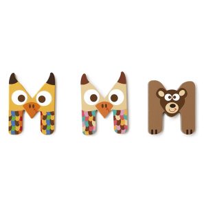 Scratch letter M beige